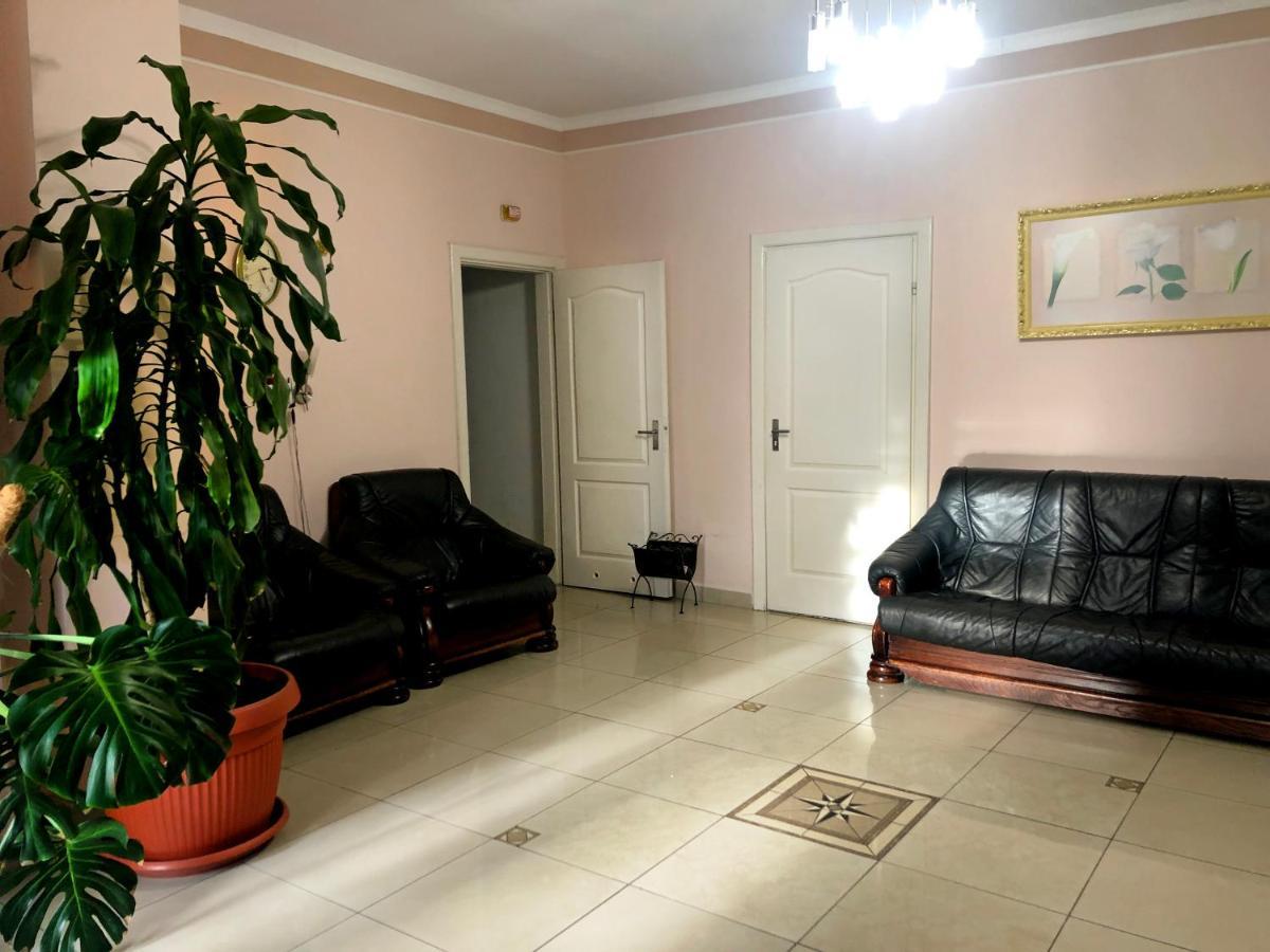 Comfort Hotel Chervonograd Exterior photo